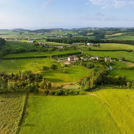 Hacienda Llamabua Навия