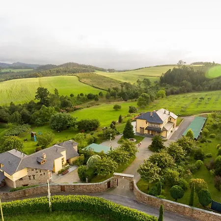 בית נופש Hacienda Llamabua *