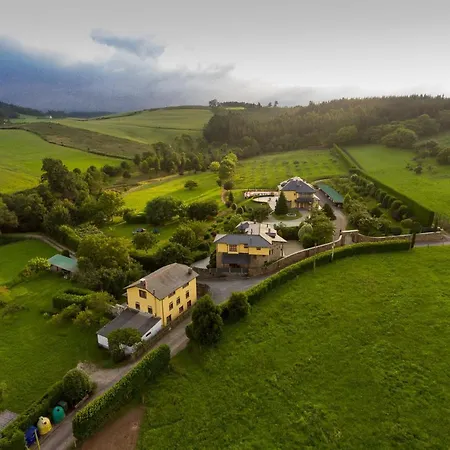 펜션 Hacienda Llamabua